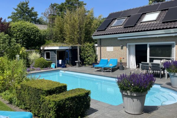 Accomodatie in bergen met zwembad.